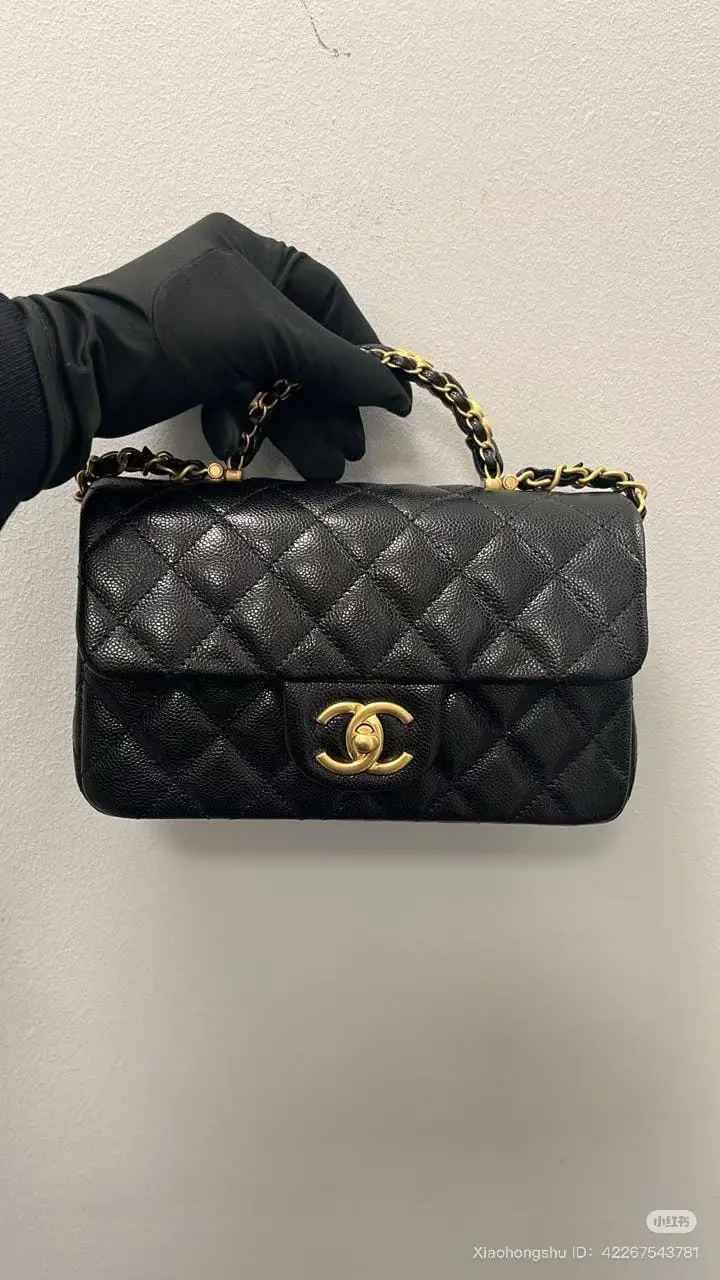 Chanel Flap Bag Mini牛皮。(資料來源:小紅書)