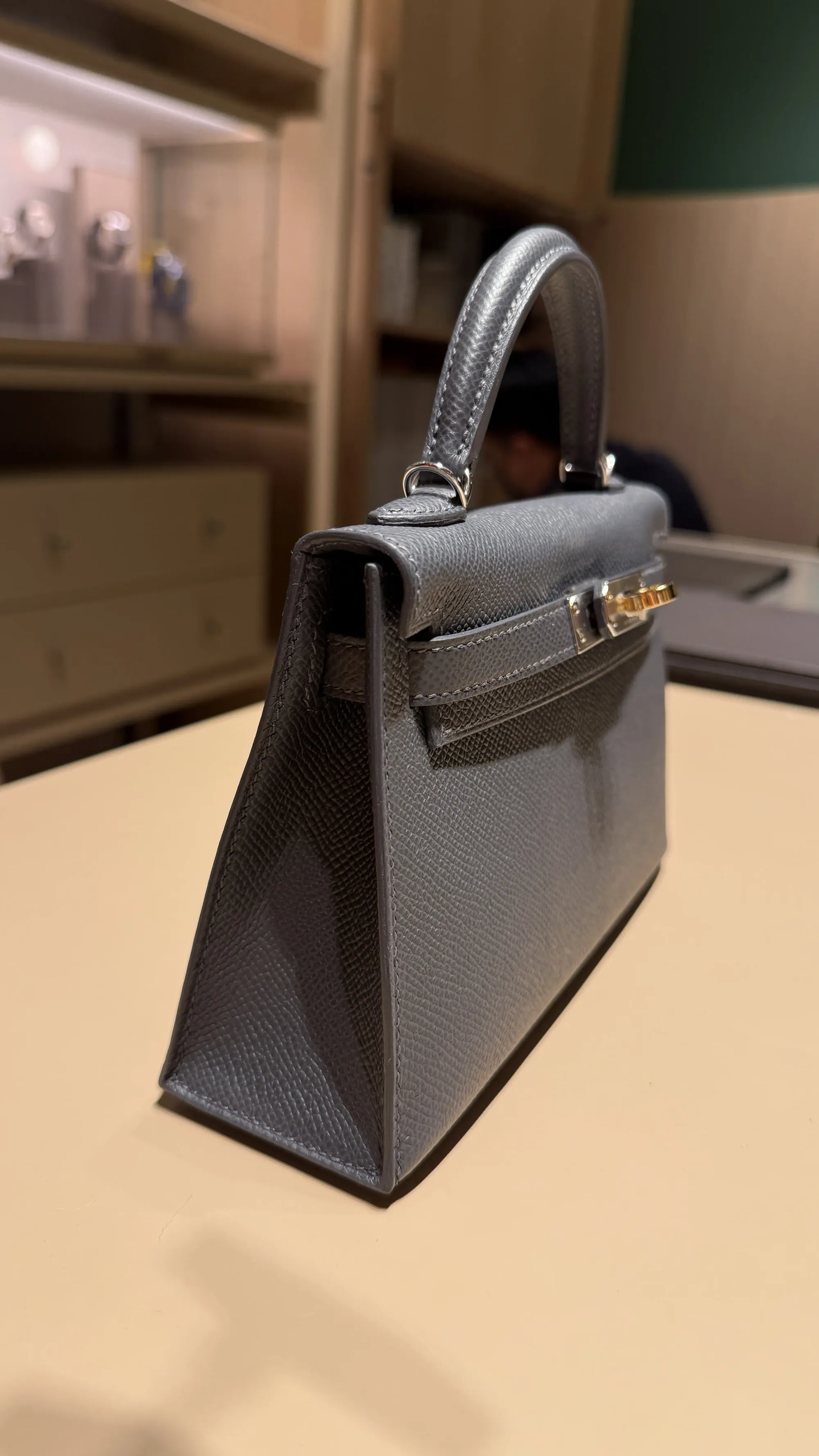實拍Mini Kelly II側拍。(資料來源：5News編輯部)