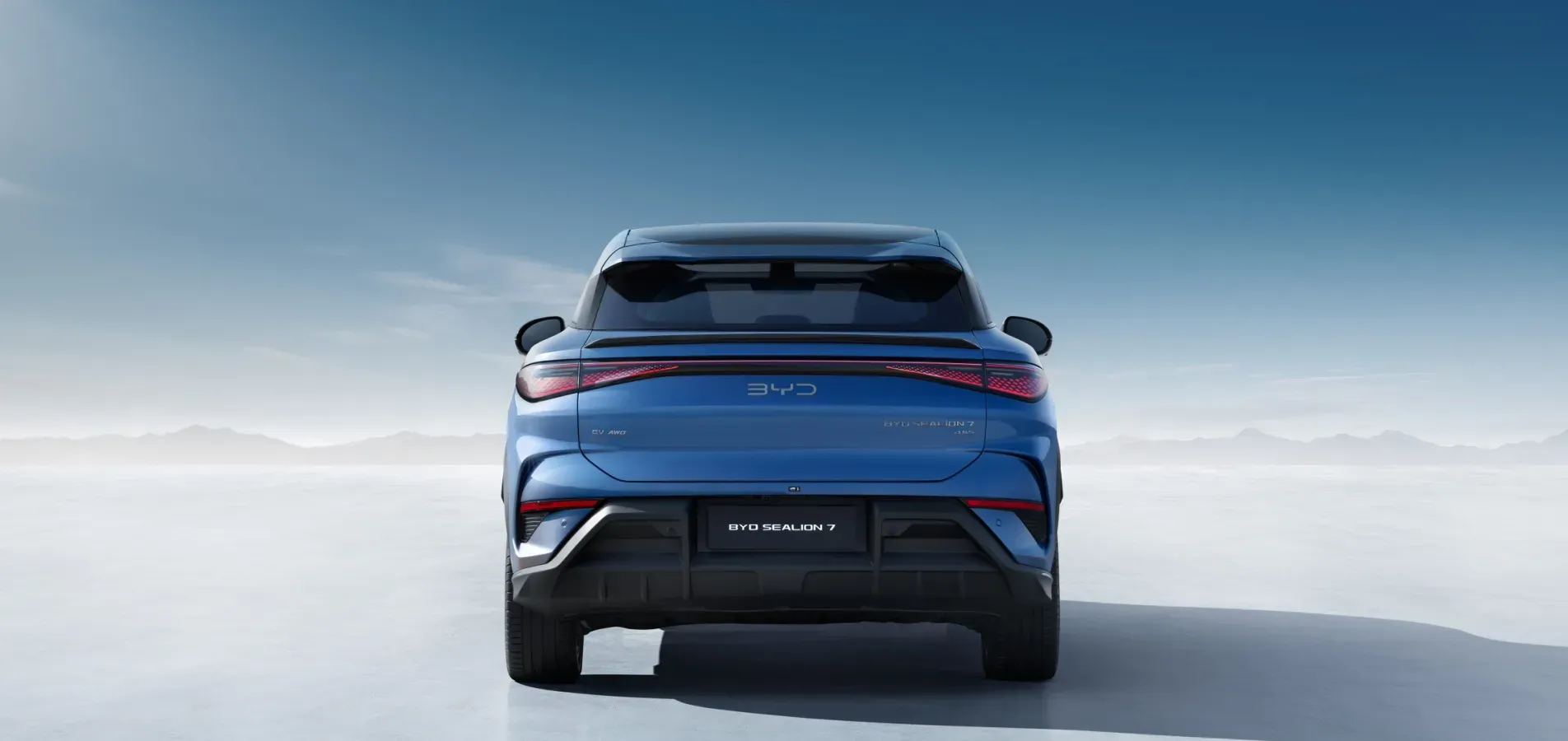 BYD SEALION動勢水滴尾燈。(資料來源：BYD官方網站)