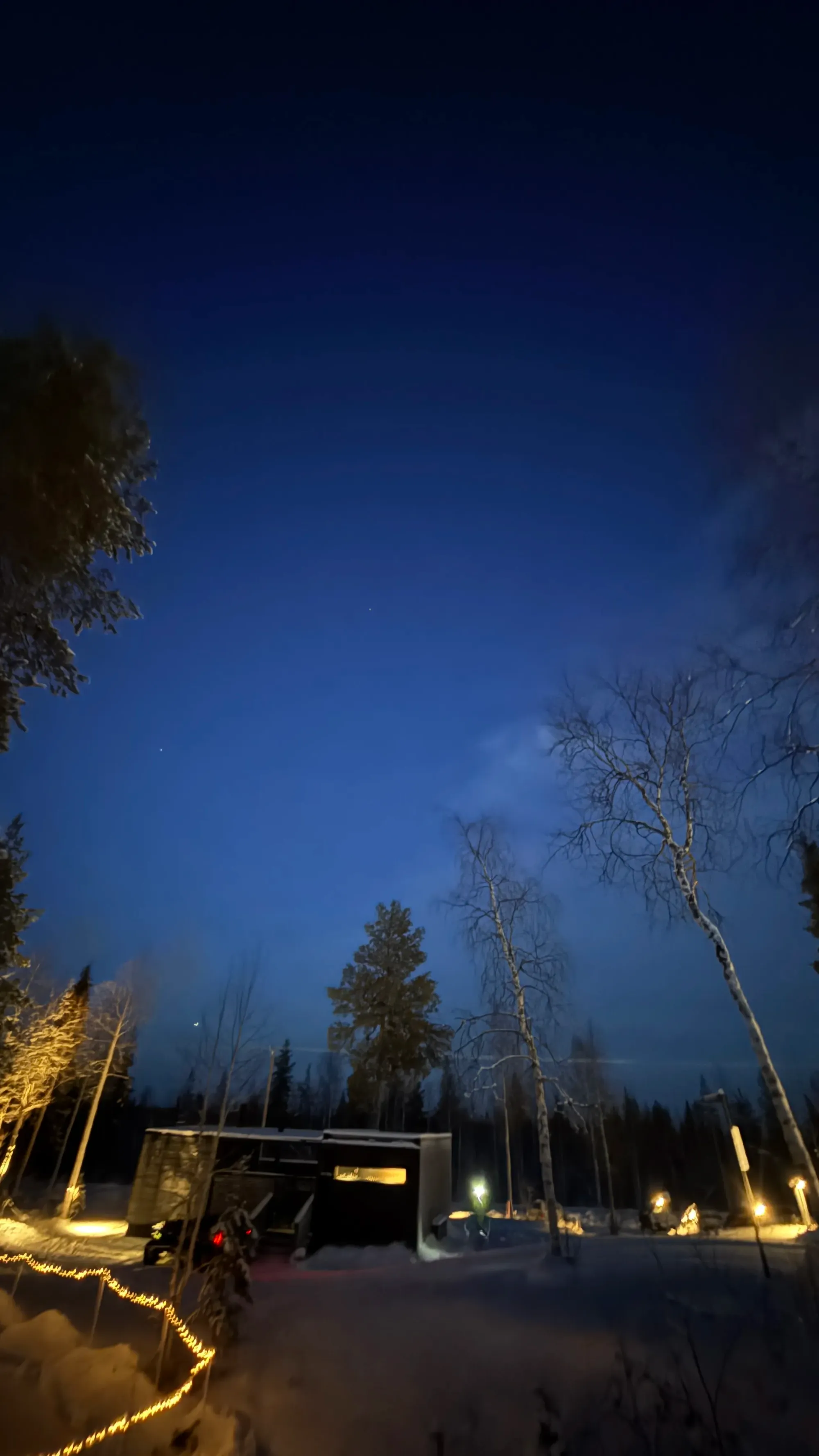 芬蘭Levi玻璃屋|漫天星空 Jacuzzi 北極光舞動 馴鹿陪食飯✨❄️💑