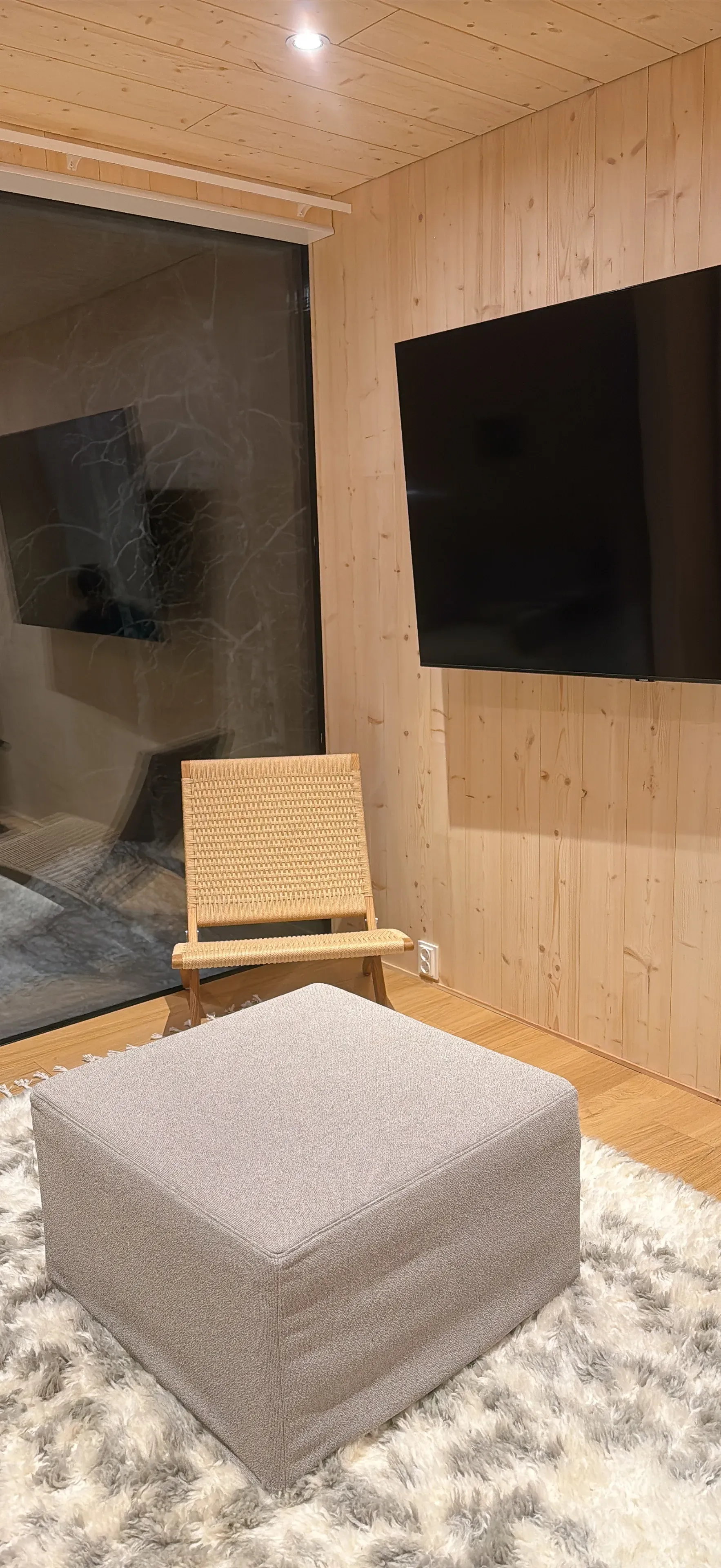 芬蘭Levi玻璃屋|漫天星空 Jacuzzi 北極光舞動 馴鹿陪食飯✨❄️💑