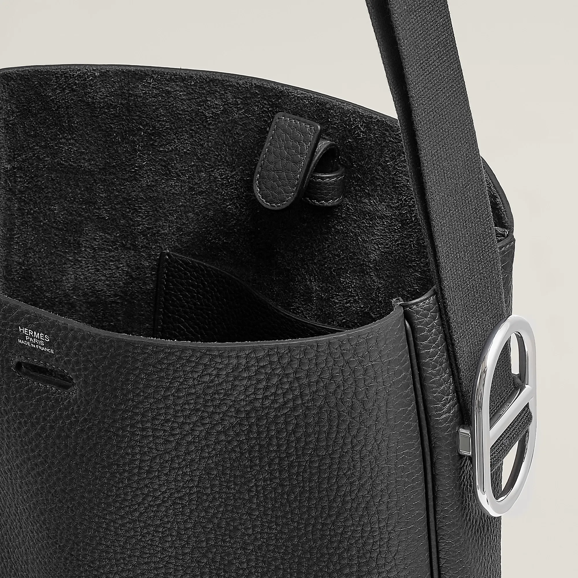 Hermès|2025春夏新寵Ancrage 低調黑袋 劉宇寧都孭住🚢😎