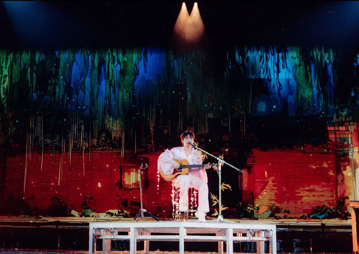 周深2025「深深的」巡迴演唱會·香港站 跨年紀念場 (一文睇清：售票安排+優先搶飛+歌單+交通+禁帶物品)(持續更新-優先購票安排)