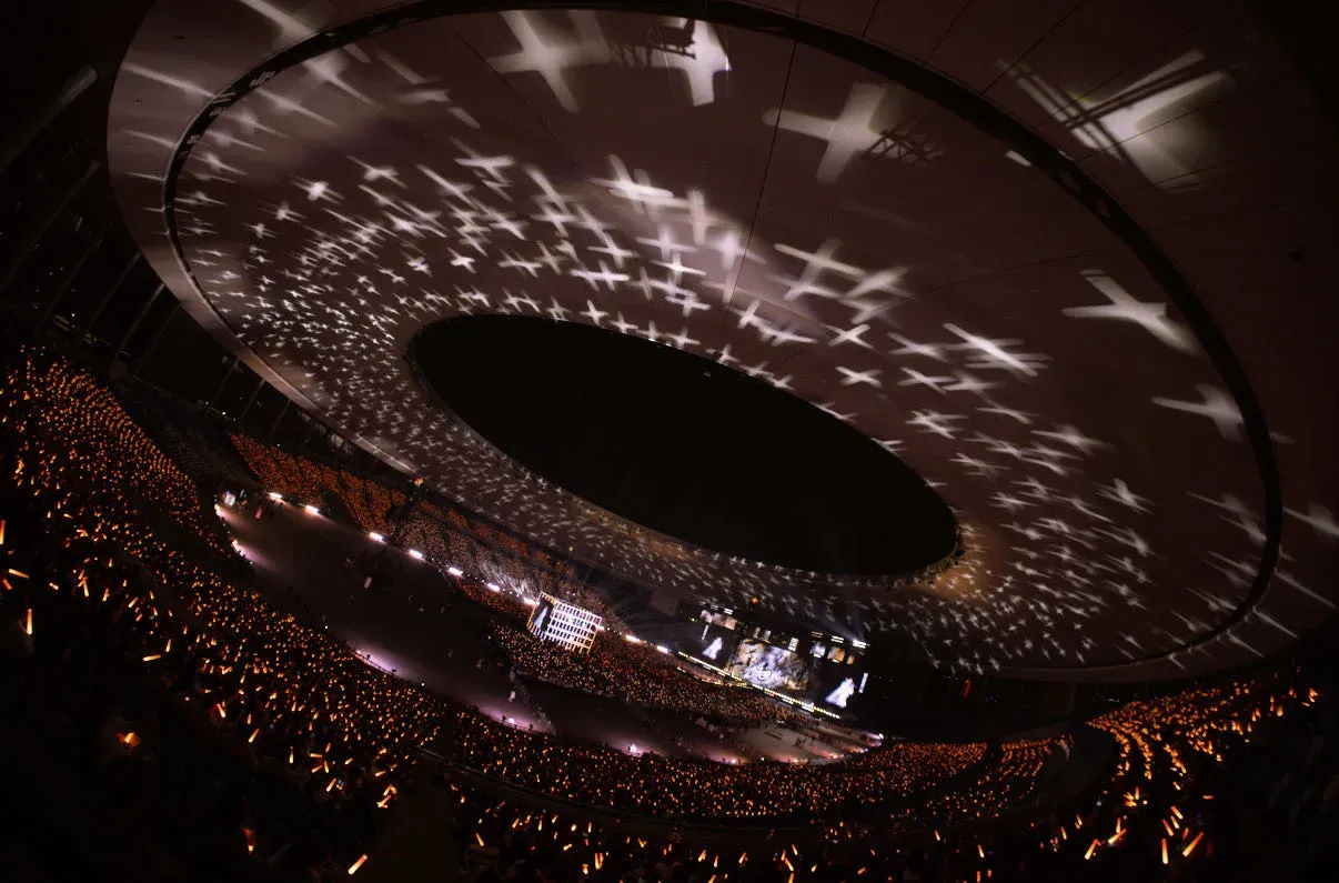 周深2025「深深的」巡迴演唱會·香港站 跨年紀念場 (一文睇清：售票安排+優先搶飛+歌單+交通+禁帶物品)(持續更新-優先購票安排)