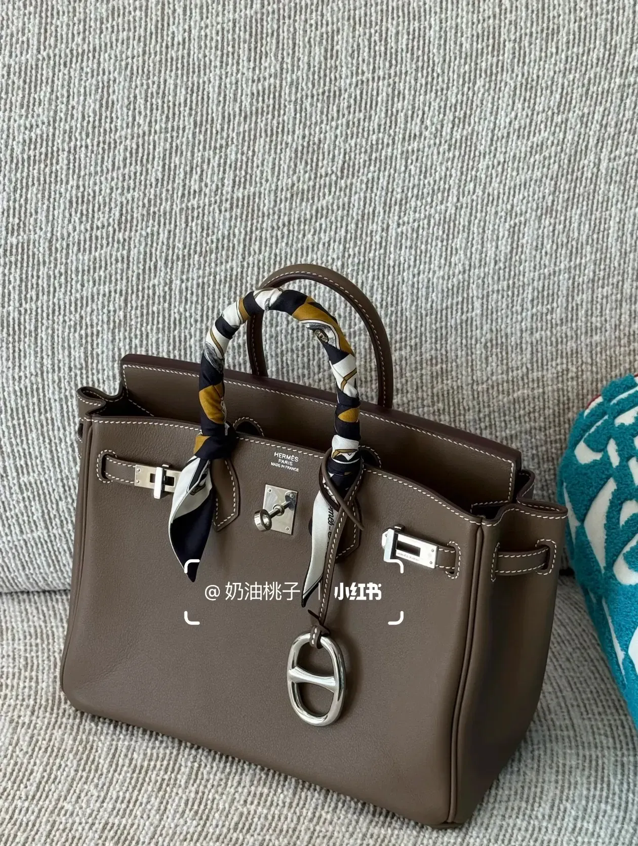 Hermès Birkin手袋掛飾新寵Hermès Chaine d’Ancre Scarf 90 Ring。