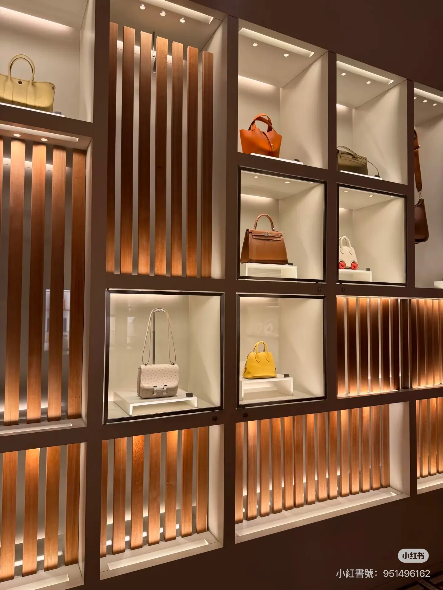 Hermès Ala Moana Center&nbsp;店內手袋展示情況