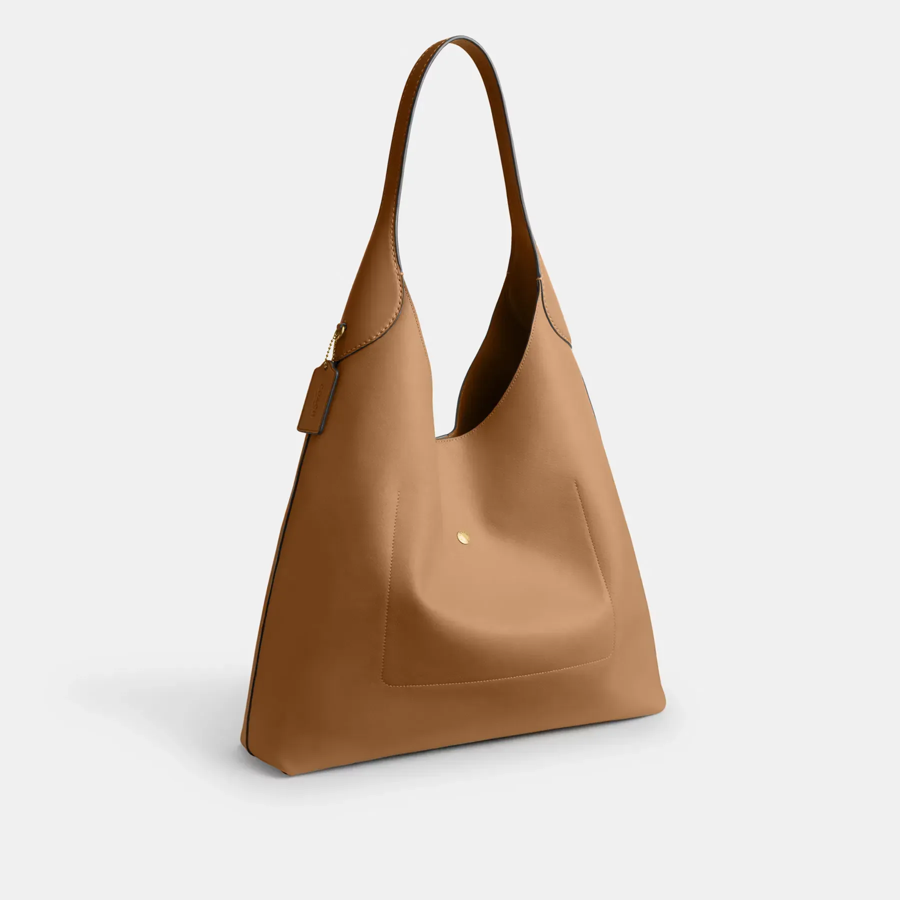 Coach&nbsp;官方展示&nbsp;Brooklyn&nbsp;系列袋款，設計以簡約袋型及實用容量作賣點。