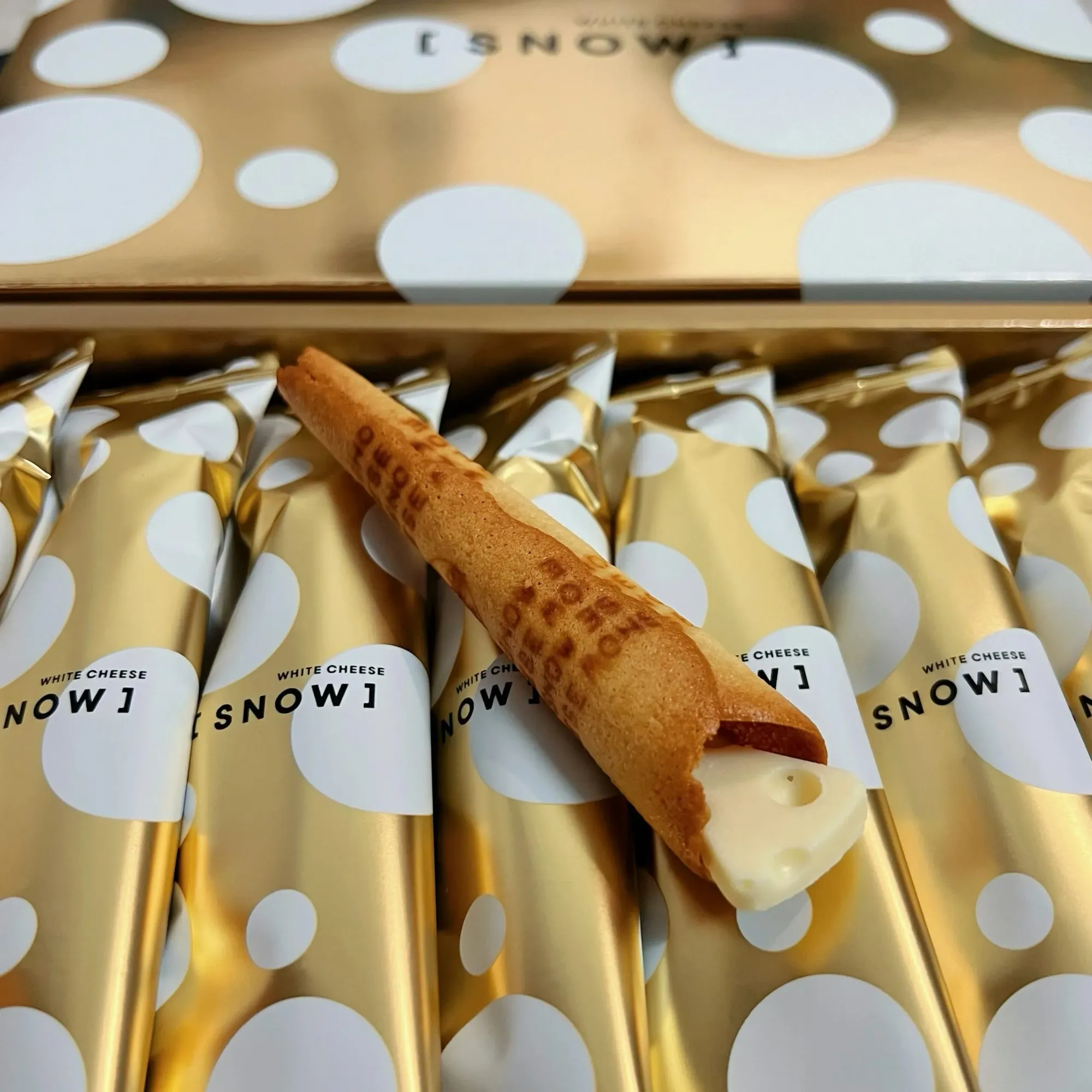 SNOW CHEESE 盒內實況,每條獨立包裝,方便分派又易保存